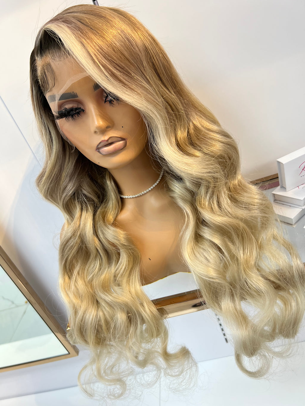 Ombré Bella (Middle Part)