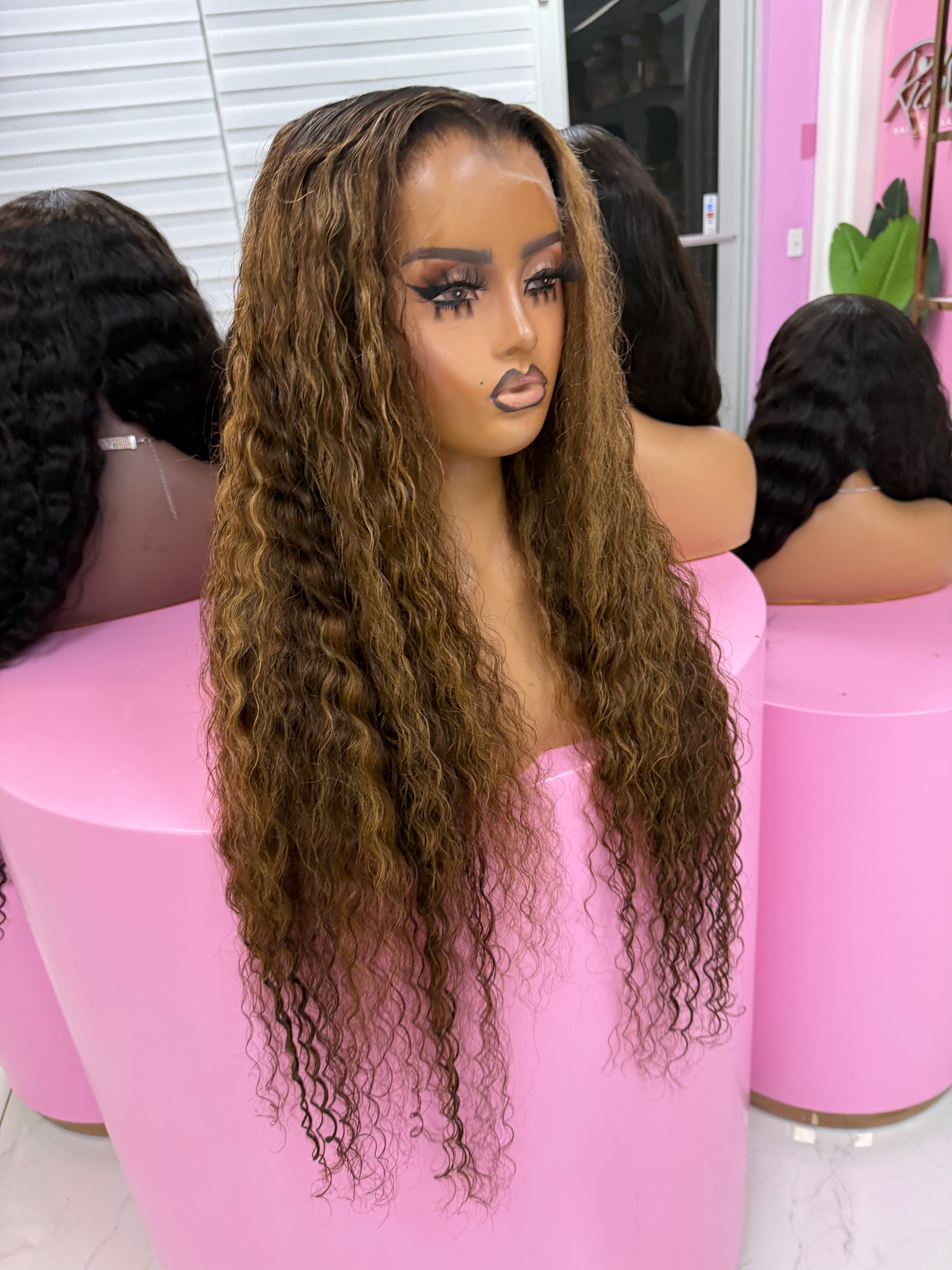 Highlight Deepwave 30 Inch Wig